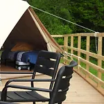 Les Secrets De La Nature D'hotes, Tentes Luxe Et Nature * Savignac-Lédrier